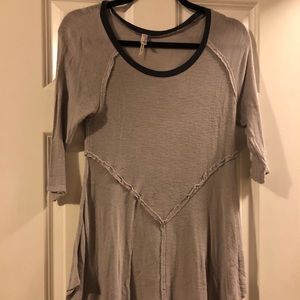 3/4 Sleeve Flowy Top